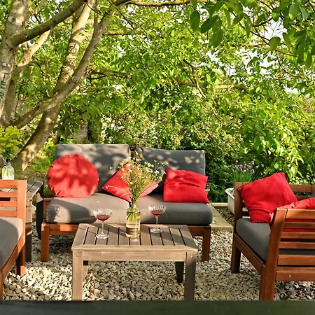 Sip & Sleep - A Vineyard Microhome Experience Vakantiehuis Kekito Pusta
